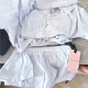 3 pieces blue plaid shirt jacket, top and skirt 

Pleated skirt with top